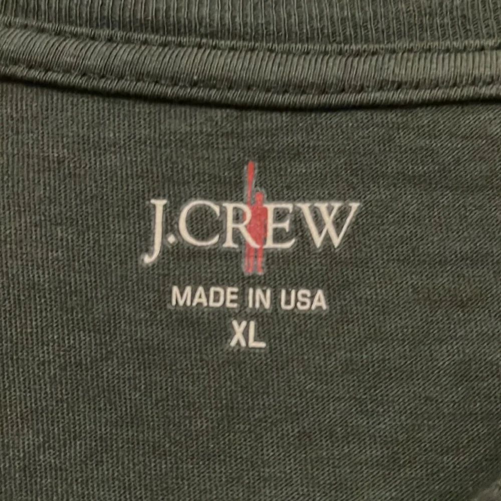 NWT J Crew Long-sleeve made-in-the-USA retriever graphic T-shirt